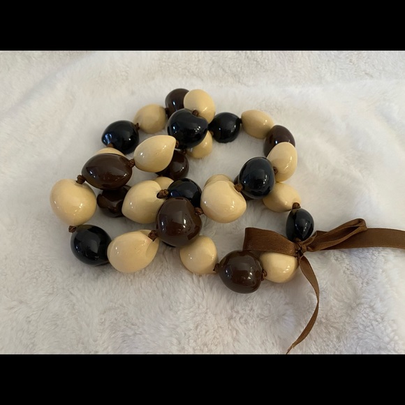 Kukui Nut String Necklace - Picture 2 of 2